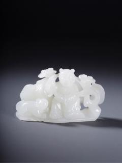和田玉童子贺寿摆件,尺寸:7.6x2.5x4.5厘米,重89.5克