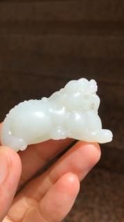 和田玉貔貅吊坠欣赏